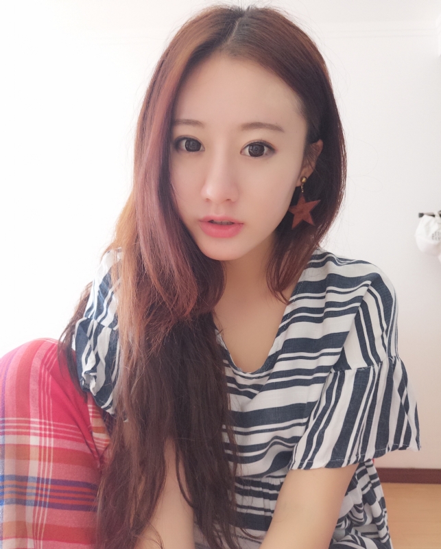 没有故事的女同学的第二张照片--龙海相亲网