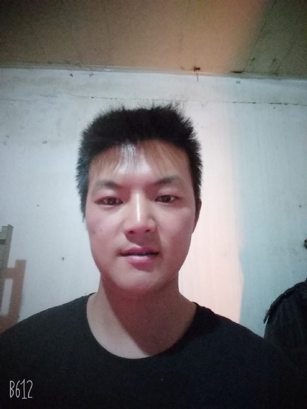 风轻云淡的第一张照片--龙海相亲网