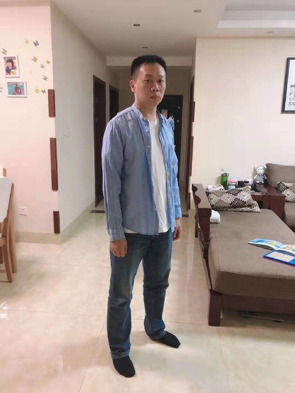 以勒的第一张照片--龙海相亲网