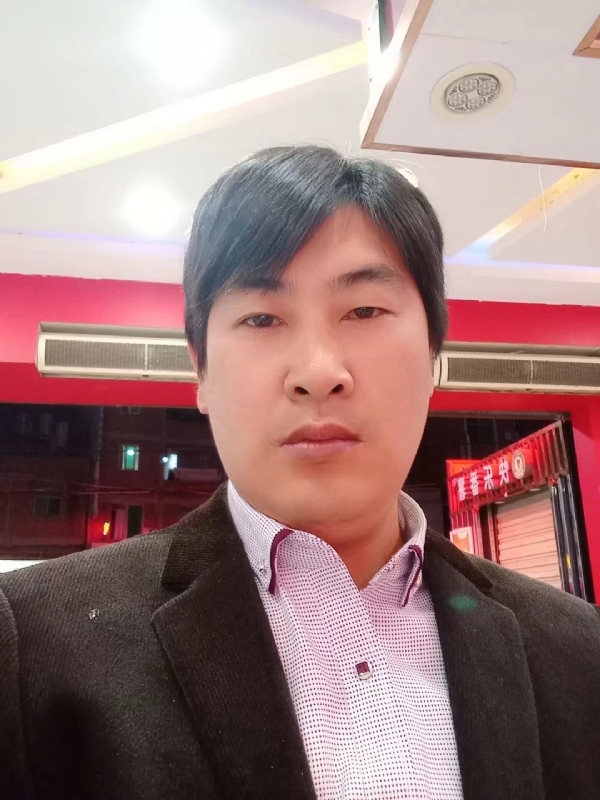 奔跑的第二张照片--龙海相亲网