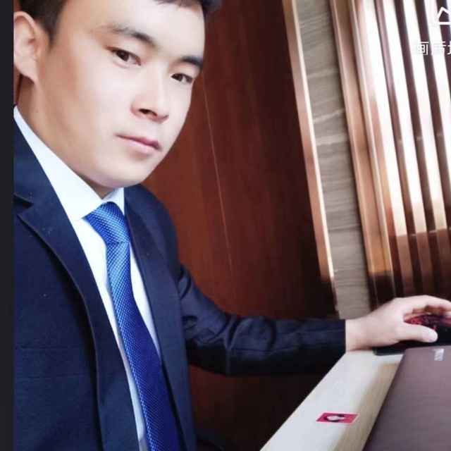 会哭的幸福的第一张照片--龙海相亲网