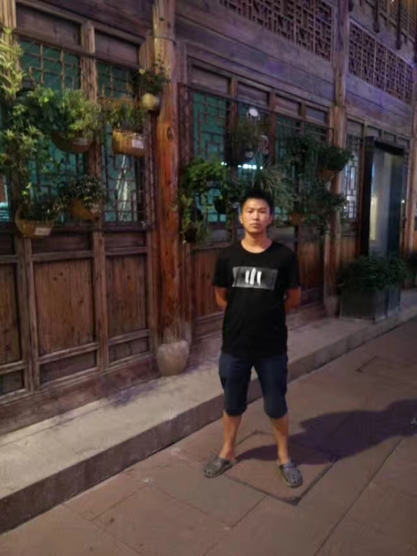 回忆的第一张照片--龙海相亲网
