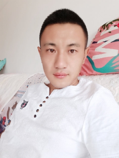 海阔天空的第一张照片--龙海相亲网