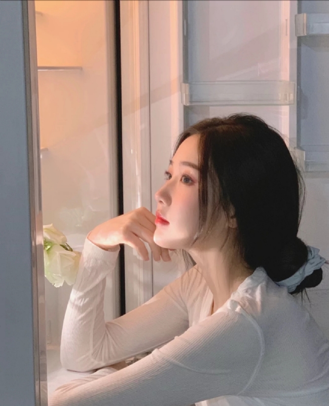 風吹過臉頰的第一张照片--龙海相亲网