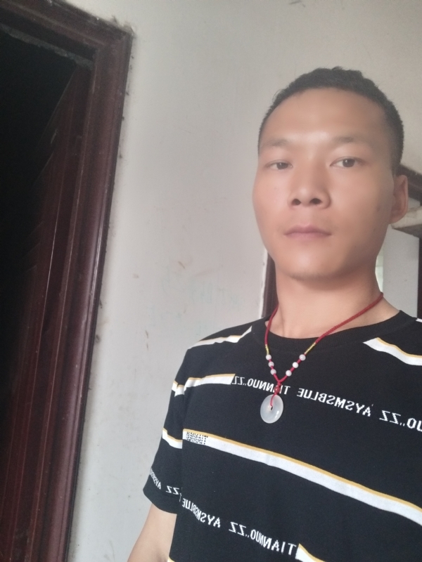 爱，请深爱的第一张照片--龙海相亲网