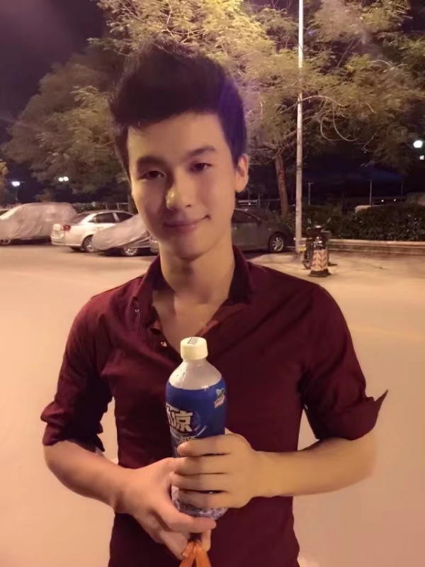 皮特王的第三张照片--龙海相亲网