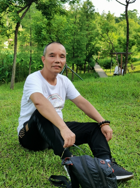 稳重大方的第二张照片--龙海相亲网