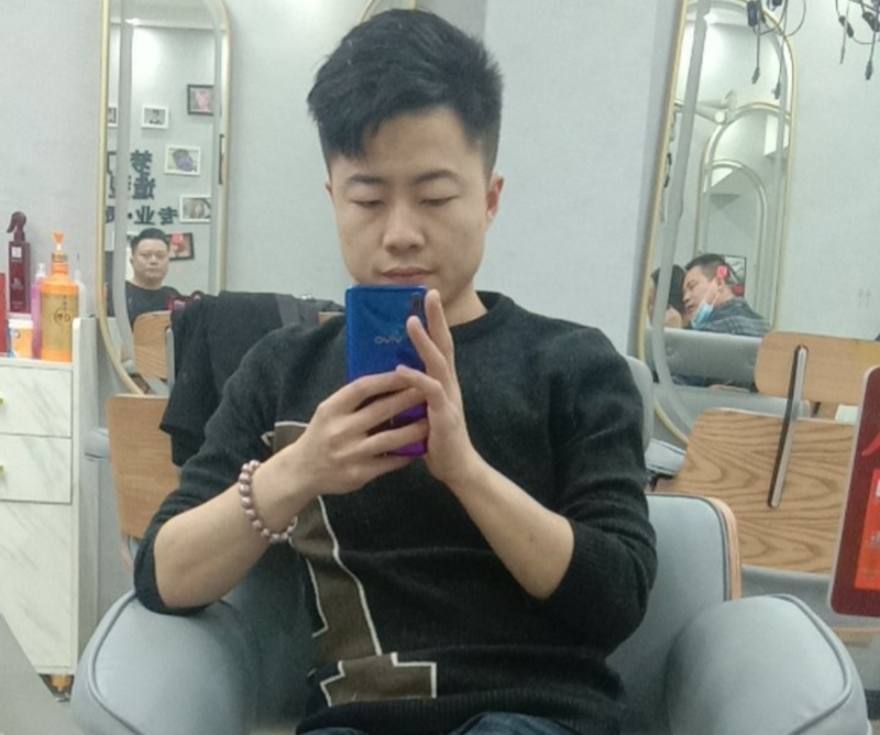 无法自拔的第一张照片--龙海相亲网