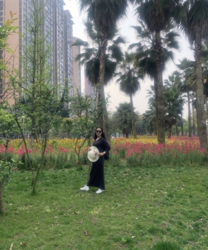 粉墨登场的第一张照片--龙海相亲网