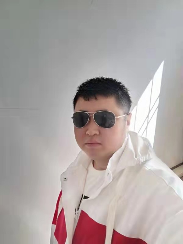 大漠叔叔的第一张照片--龙海相亲网