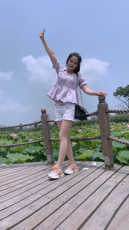 秋水伊人的第一张照片--龙海相亲网