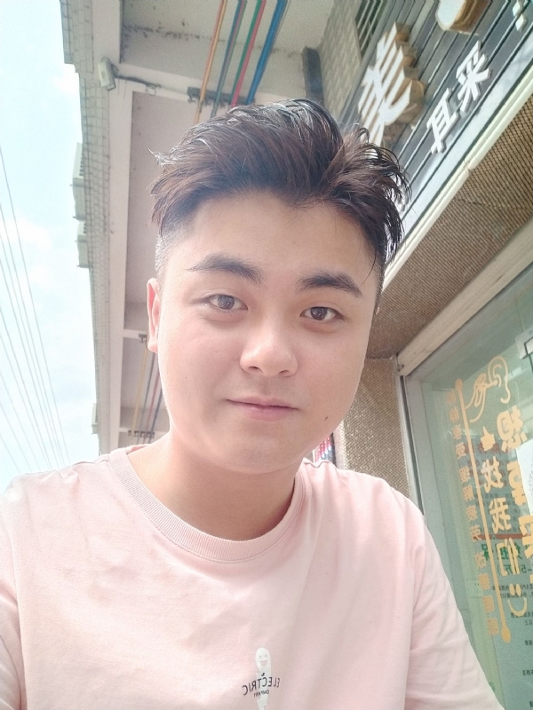 李健诚的第一张照片--龙海相亲网