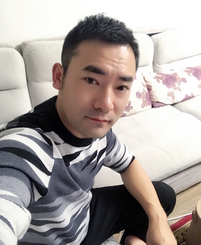 随风的第一张照片--龙海相亲网