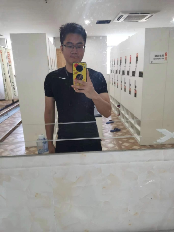 习惯发呆的第一张照片--龙海相亲网