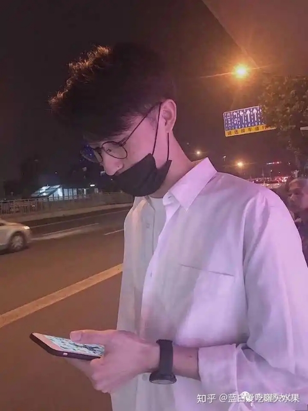 情圣的第一张照片--龙海相亲网