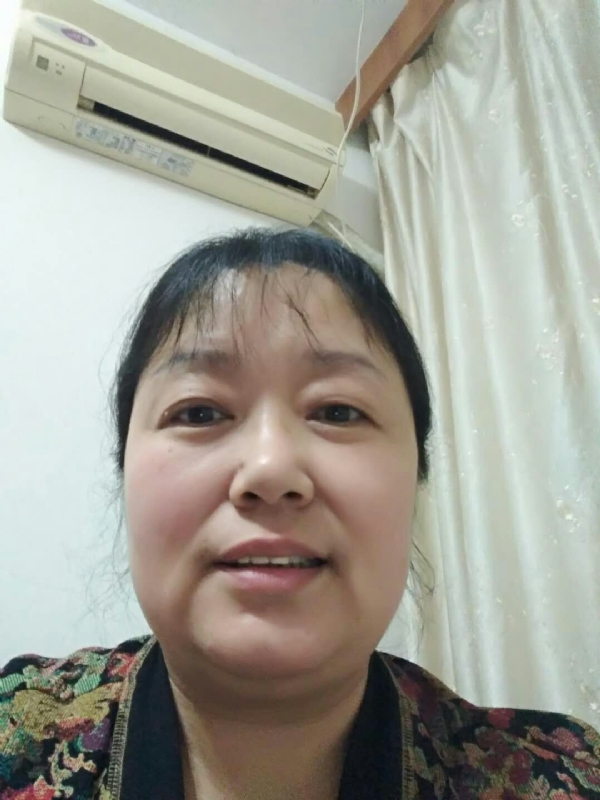 雨中漫步的第一张照片--龙海相亲网