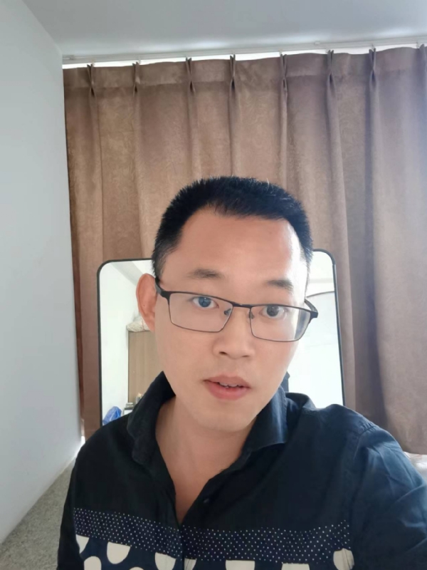 lips11的第一张照片--龙海相亲网