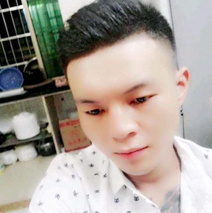 子龙的第一张照片--龙海相亲网