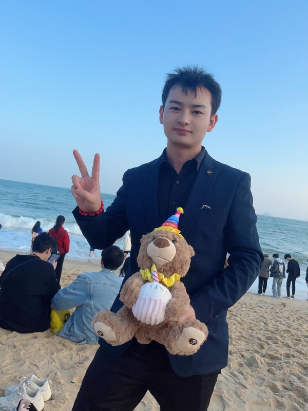 目标结婚的第一张照片--龙海相亲网