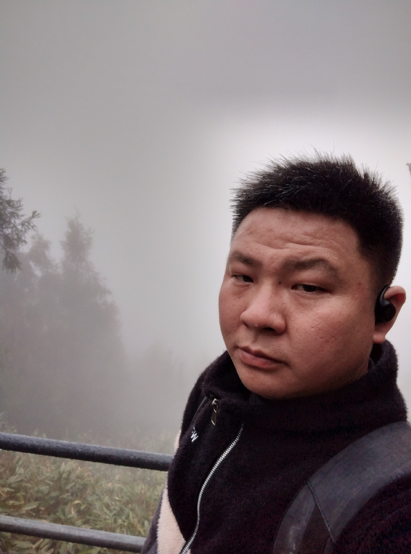 何何何的第一张照片--龙海相亲网