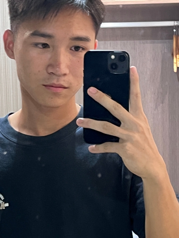画家的第一张照片--龙海相亲网