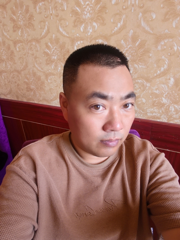 擦亮眼睛向前看的第二张照片--龙海相亲网