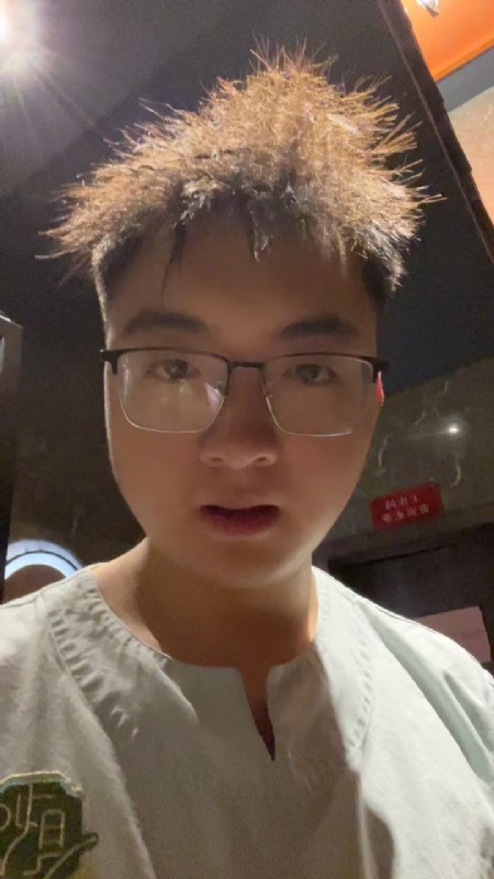成熟稳重的男士的第一张照片--龙海相亲网