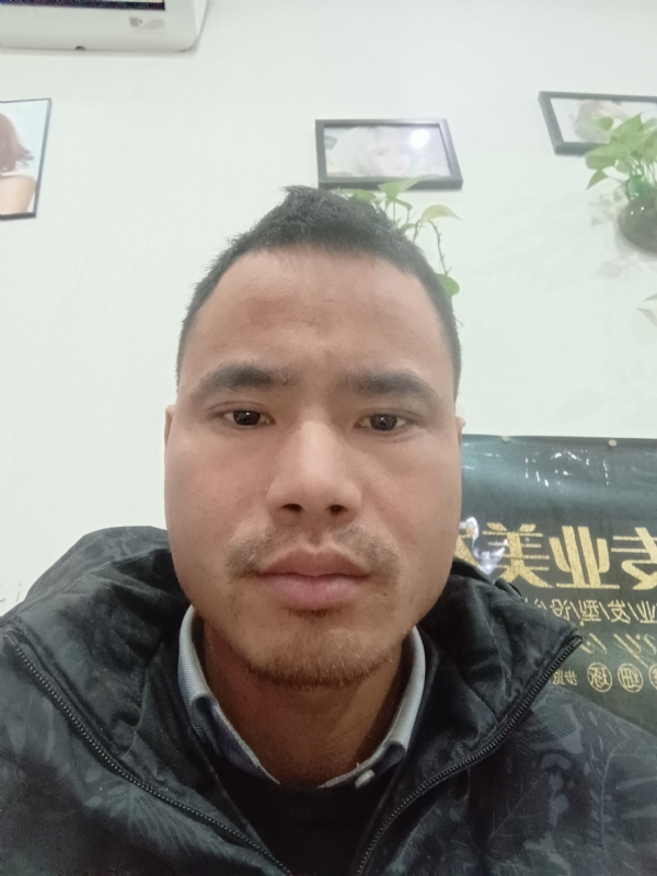 liuliyong的第一张照片--龙海相亲网