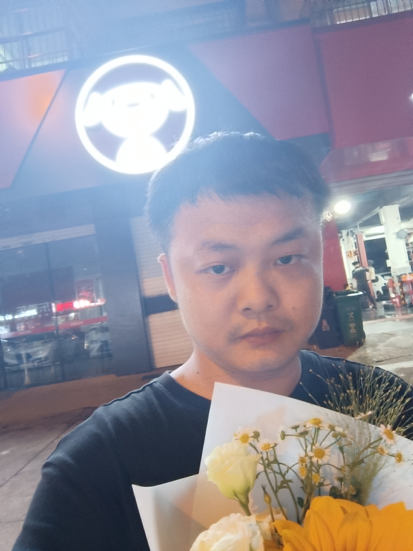 小陈的第一张照片--龙海相亲网