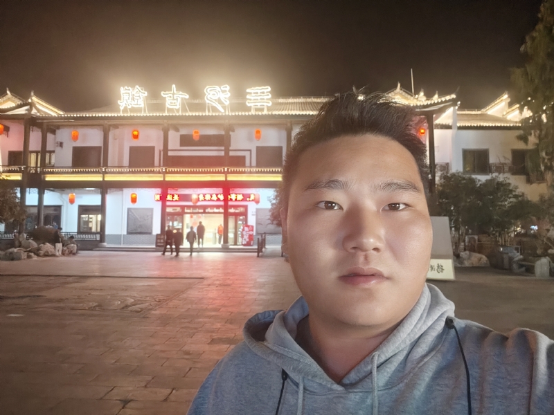 小鹿艾克的第一张照片--龙海相亲网