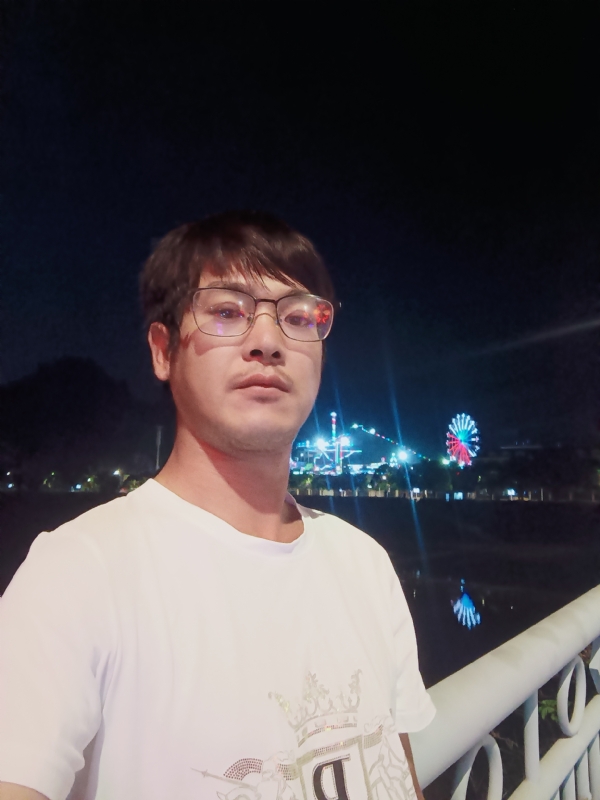 任豐的第一张照片--龙海相亲网