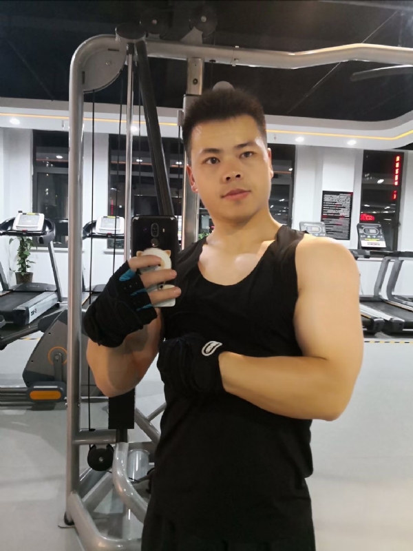 范迪塞尔的第二张照片--龙海相亲网