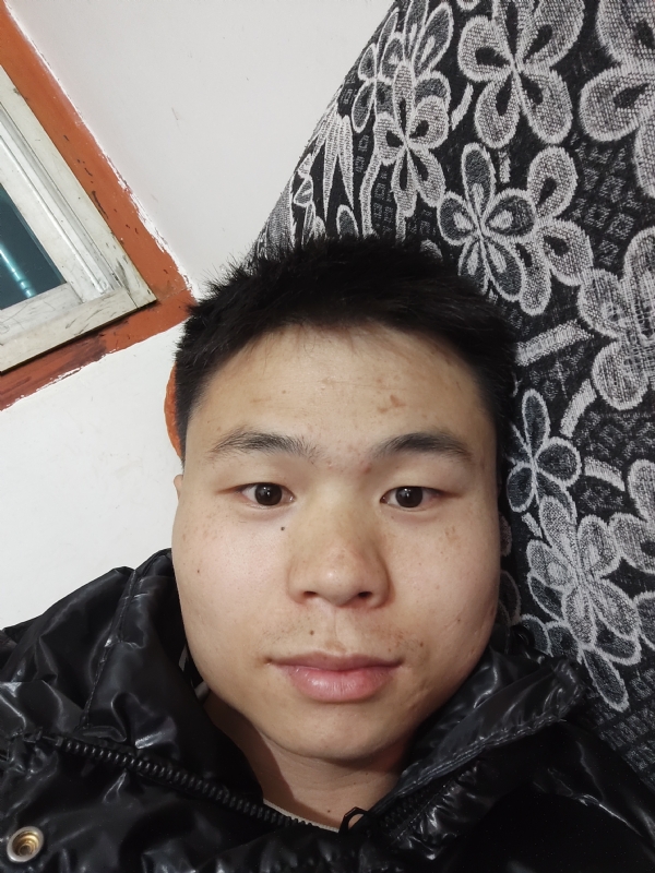 麒麟区幼儿园扛把子的第三张照片--龙海相亲网