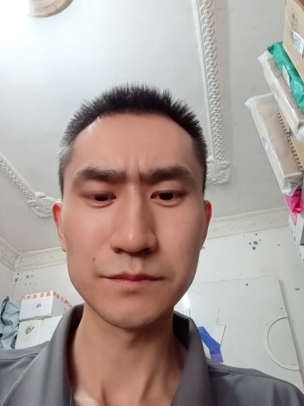 西门吹雪的第一张照片--龙海相亲网