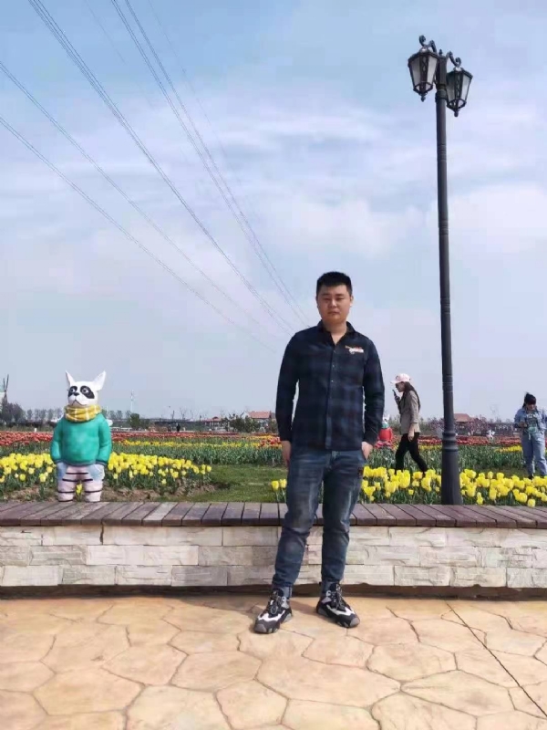 海阔天空的第一张照片--龙海相亲网