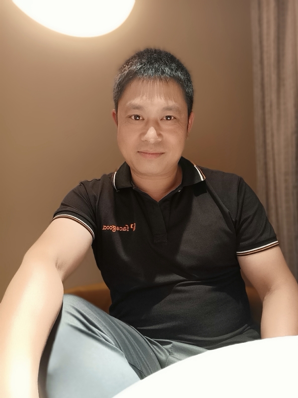 影子的第一张照片--龙海相亲网